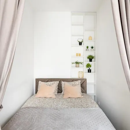 Zalia Kopa In Center Vilnius