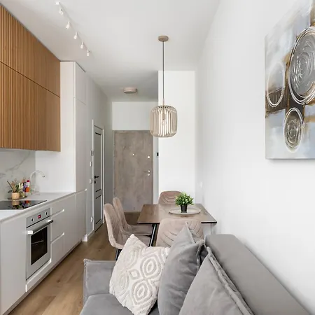 Zalia Kopa In Center Vilnius