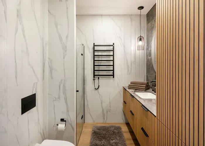 Zalia Kopa In Center Butas Vilnius